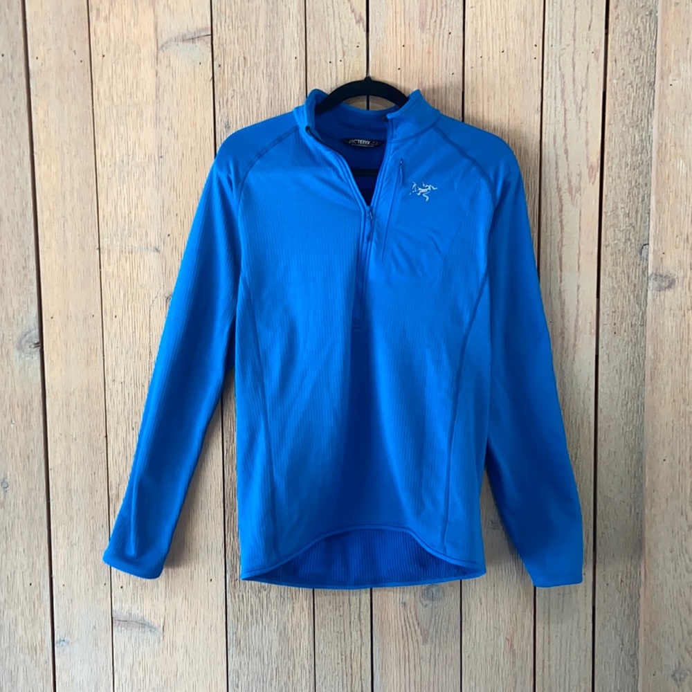 Steel Blue ARC’TERIX sweater.